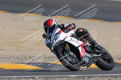 media/Oct-08-2022-SoCal Trackdays (Sat) [[1fc3beec89]]/Turn 10 (945am)/